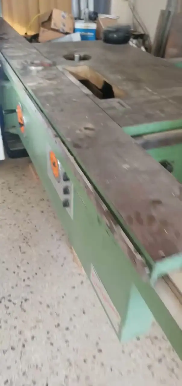 L'Artigiana panel saw with spindle moulder — video 6
