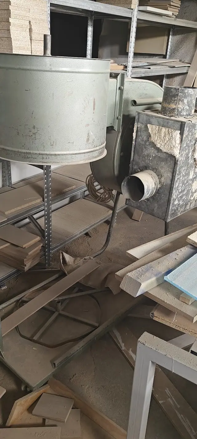 Workshop dust extractor — thumbnail 4
