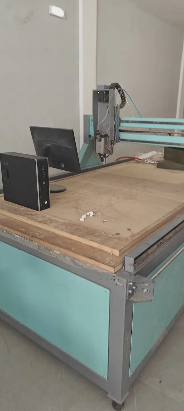 CNC με επίπεδο τραπέζι 2,50 × 1,25 μ. — μικρογραφία 3
