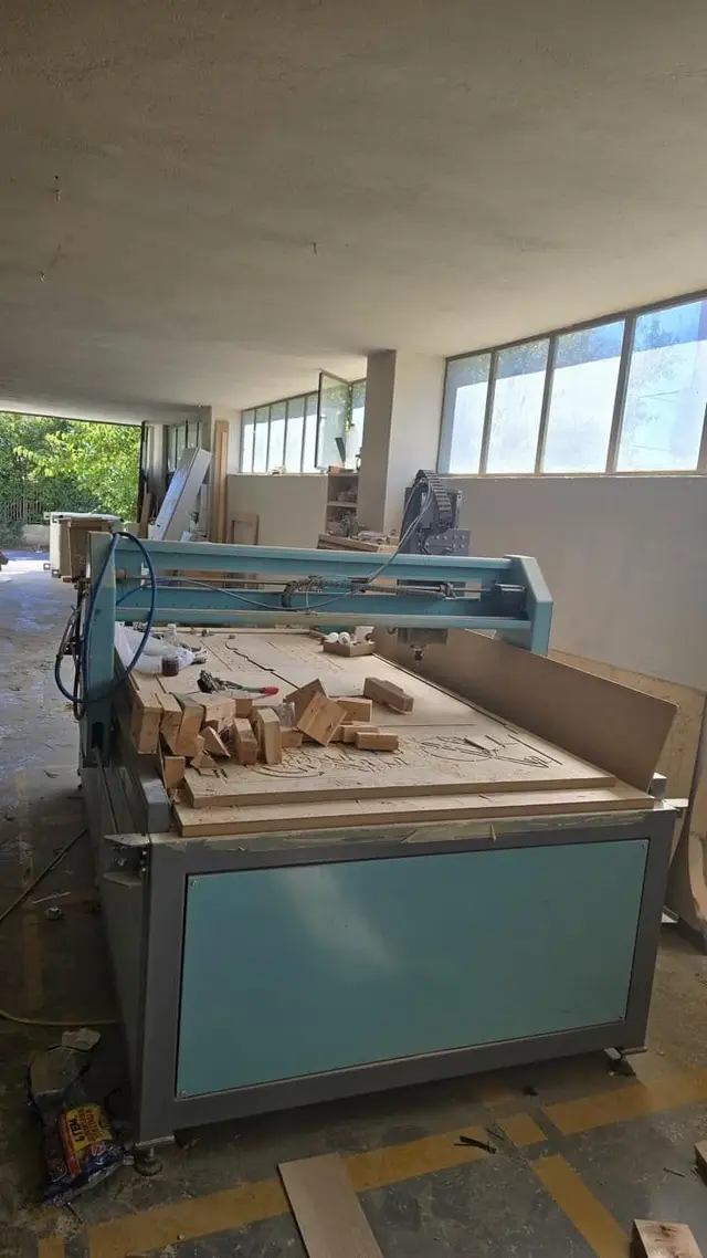 CNC με επίπεδο τραπέζι 2,50 × 1,25 μ. — μικρογραφία 2