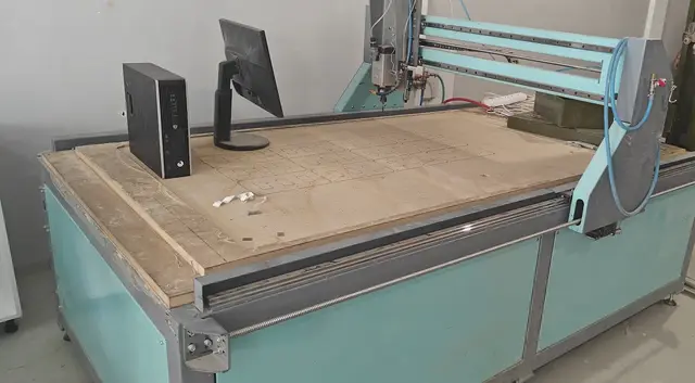 CNC με επίπεδο τραπέζι 2,50 × 1,25 μ. — μικρογραφία 4