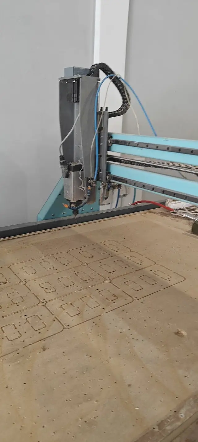 CNC με επίπεδο τραπέζι 2,50 × 1,25 μ. — μικρογραφία 6