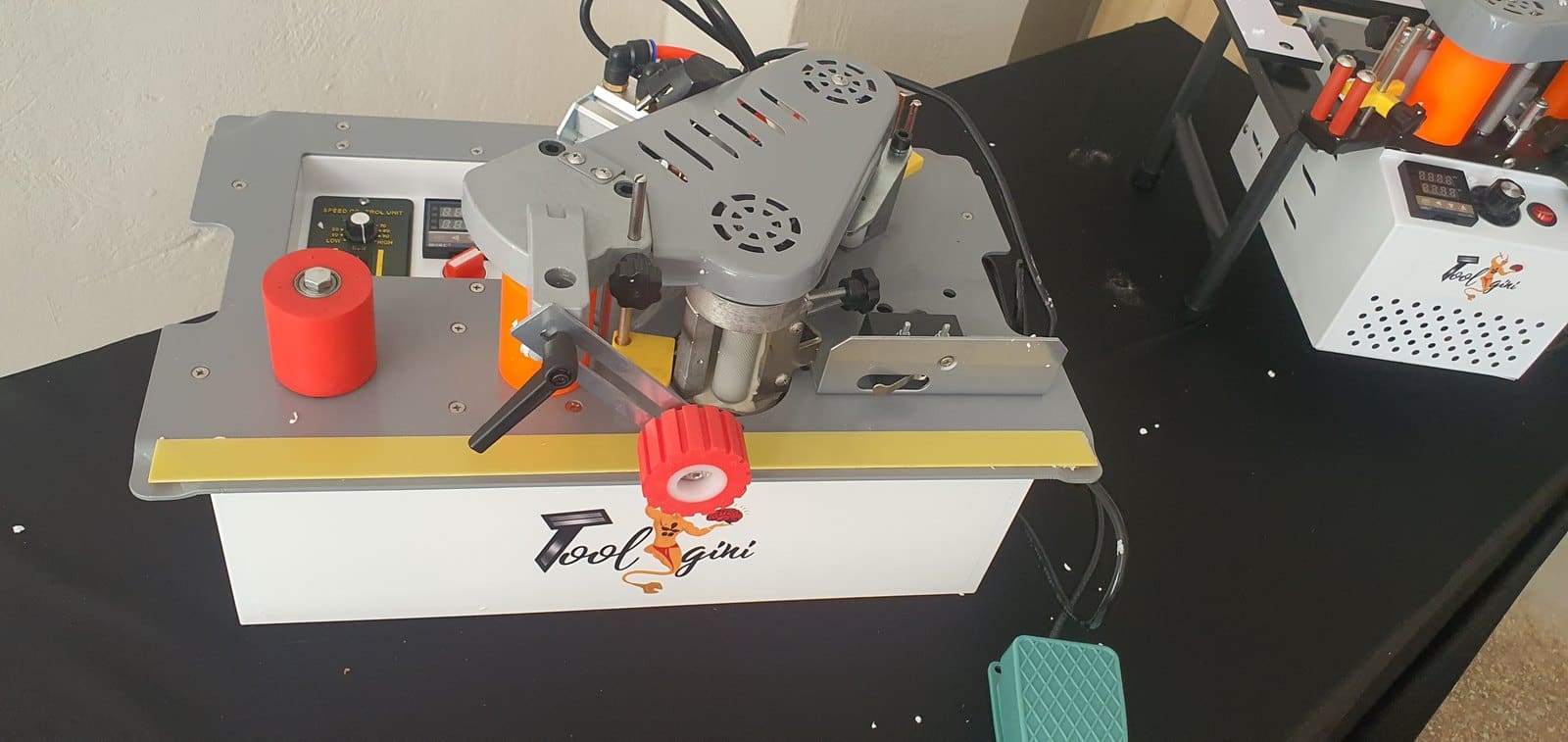 Toolgini Συγκολλητική Πάγκου 1000 — εγκατάσταση σε πελάτη 3