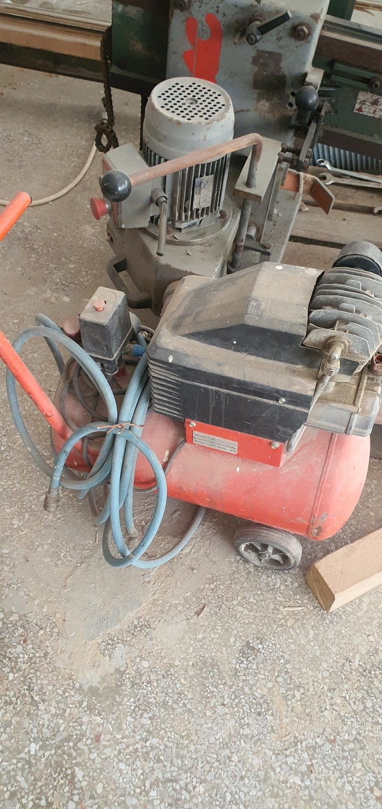 Air compressor