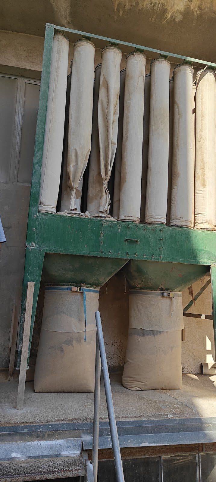 7.5 hp multi-bag dust extractor